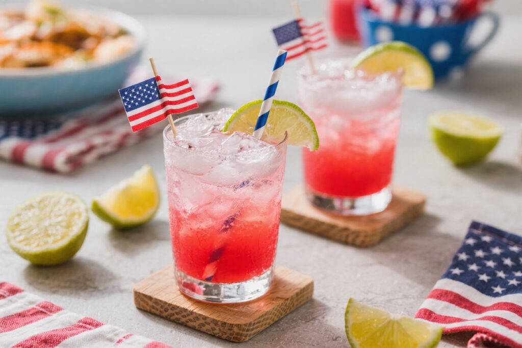 4th of July Drink Ideas for Summer Parties – Easy, Festive, and Crowd-Pleasing