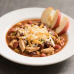 White Cheddar Apple Chicken Chili Sweet and Savory – A Cozy, Crowd-Pleasing Bowl