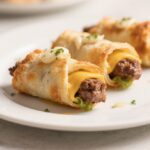 Garlic Butter Beef Cheeseburger Roll Ups Crispy Snack Recipe – Easy, Savory, and Crowd-Pleasing