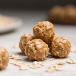 Peanut Butter Oatmeal Balls Healthy Snack – Easy, No-Bake Energy Bites